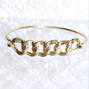 Gold Tone Knot Chain Bracelet with Easy Close Hook Clasp